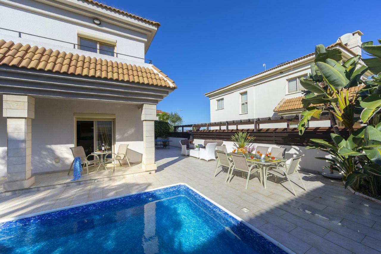 Villa Malama Paralimni Exterior photo